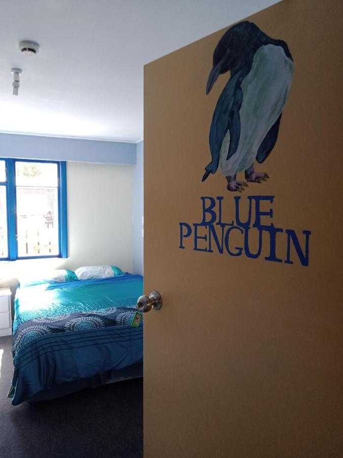 Annies Nirvana Lodge Backpackers Takaka Bagian luar foto